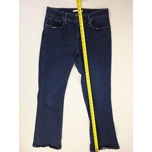 Levi's Size 32X31 Womens Curvy Boot Blue Denim 5 Pocket Logo Tag Jeans - Picture 4 of 14